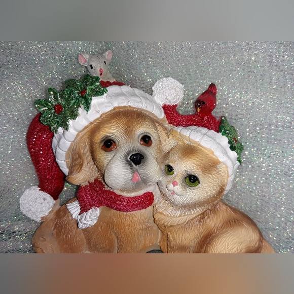 Dog, Cat, Mouse, Cardinal Figurine from Plaste Christmas Decoration Statue - Picture 2 of 7